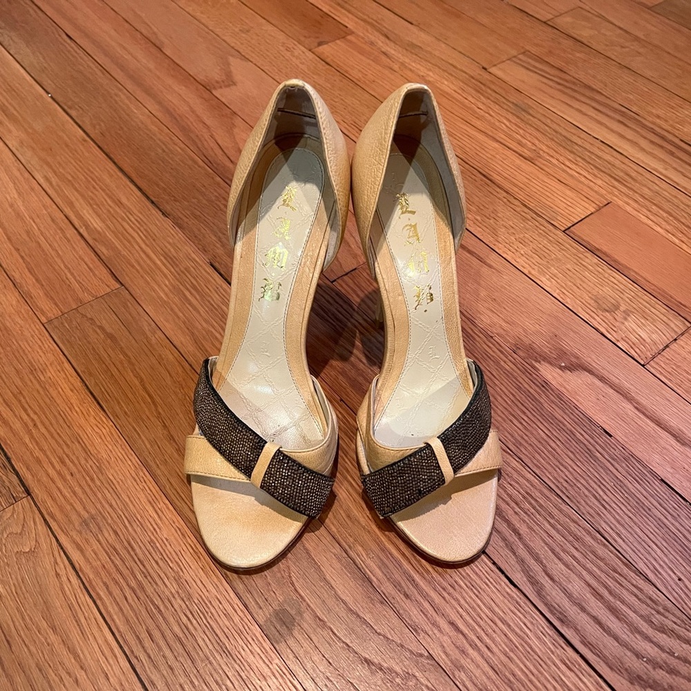 Lamb nude shoes